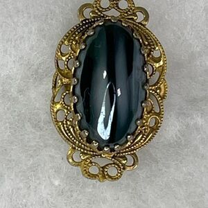 Vintage size 6.5 filigree striped cabochon stone ring.